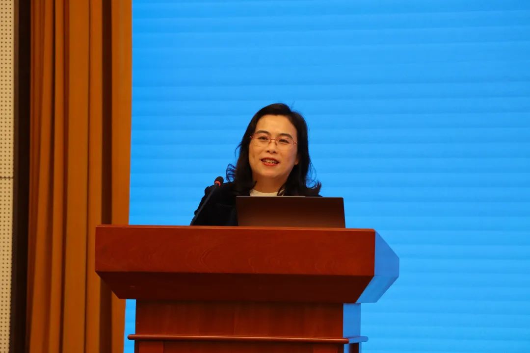 成人导航副校长张建珍致辞。主办方供图